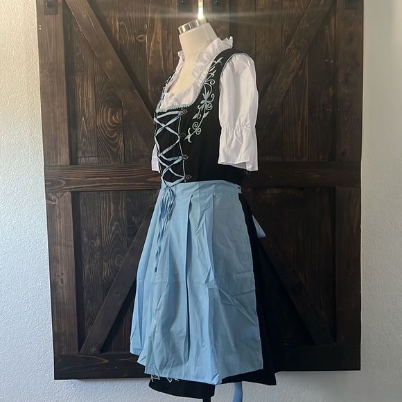 XL16-18 Trachten,Oktoberfest,Germanfest Dirndl Dress,3-pc,Blue Roses embroidered - Picture 6 of 14